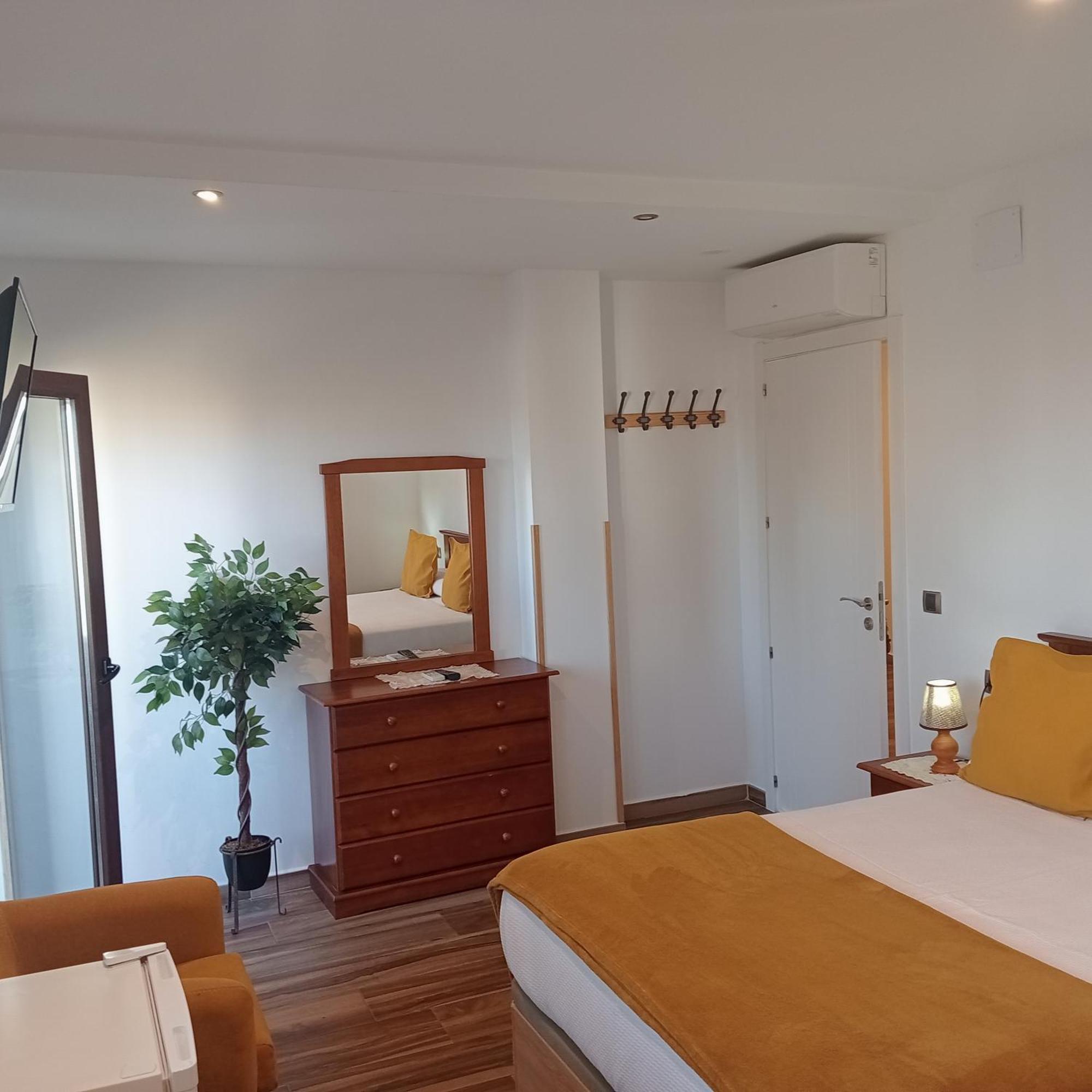 Restaurante & Hotel Rural El Mirador De Trevejo,Ideal Para Parejas Villamiel Екстериор снимка
